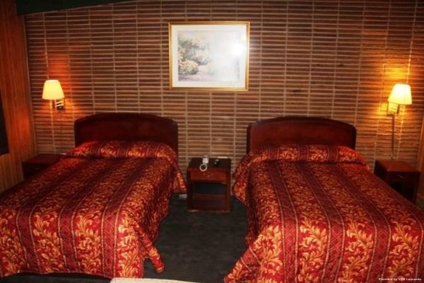 Scottish Inns Madison Heights